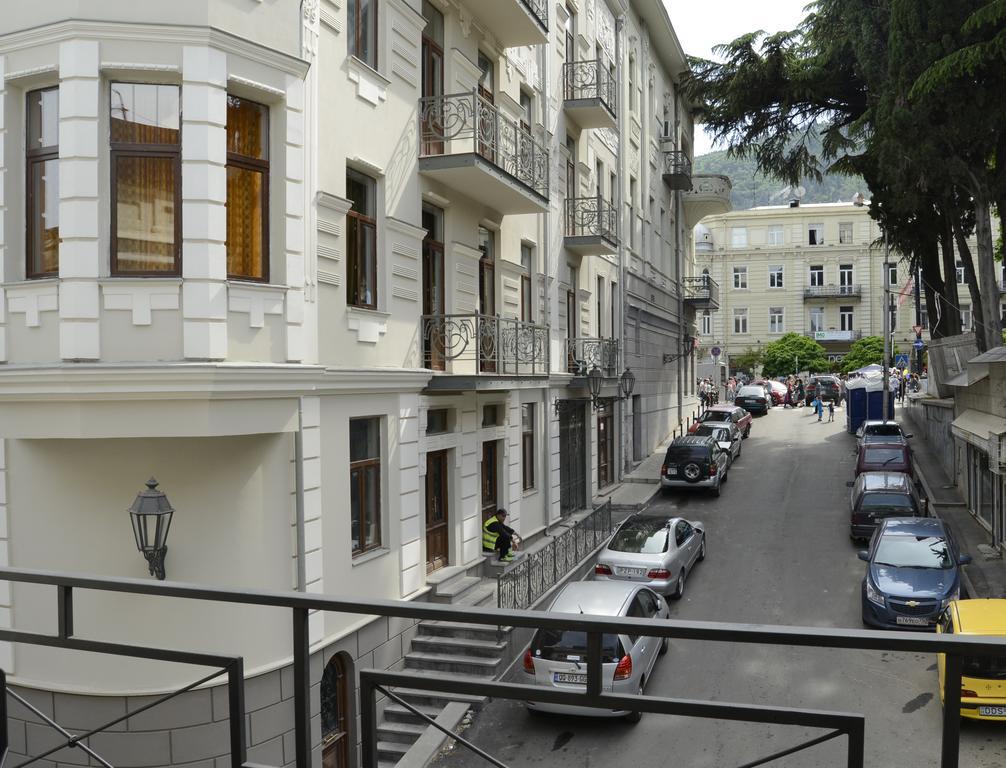 Opera Hotel Tbilisi Eksteriør bilde